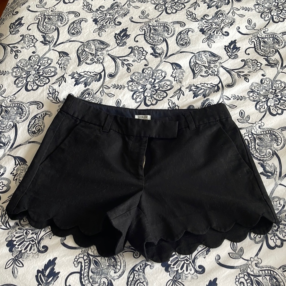 Black Jcrew scallop shorts 4